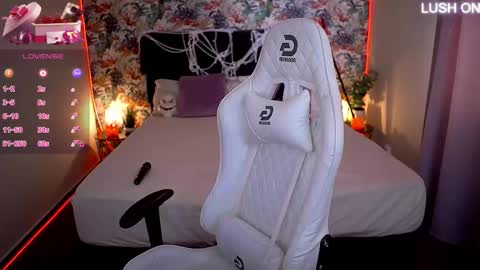  Amely  online show from 10/25/25, 07:16