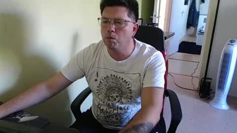 Snapshot of mistercoeur1 chatting on 09/18/25, 02:30 mistercoeur online show from 09/18/25, 02:30