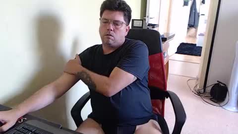 Snapshot of mistercoeur1 chatting on 09/30/25, 02:44 mistercoeur online show from 09/30/25, 02:44