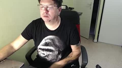 Snapshot of mistercoeur1 chatting on 11/29/25, 08:39 mistercoeur online show from 11/29/25, 08:39