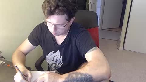 Snapshot of mistercoeur1 chatting on 02/21/26, 08:37 mistercoeur online show from 02/21/26, 08:37