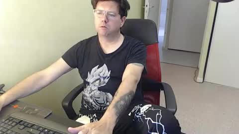 Snapshot of mistercoeur1 chatting on 03/11/26, 07:58 mistercoeur online show from 03/11/26, 07:58