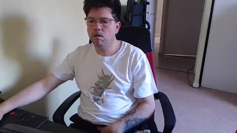 Snapshot of mistercoeur1 chatting on 04/04/26, 08:45 mistercoeur online show from 04/04/26, 08:45