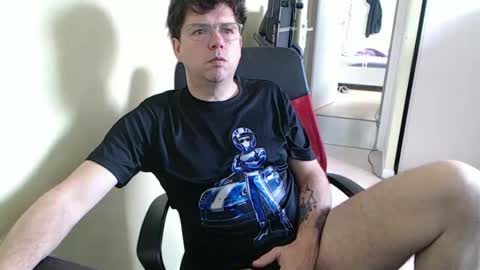 Snapshot of mistercoeur1 chatting on 04/16/26, 07:42 mistercoeur online show from 04/16/26, 07:42