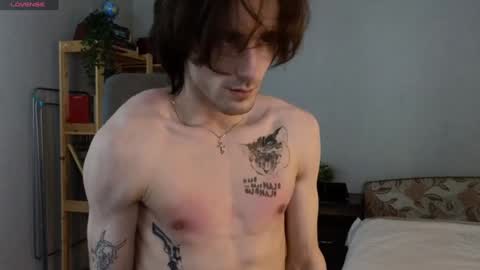 Snapshot of misterhult chatting on 01/17/25, 11:38 My name is Anton Bogatyrev online show from 01/17/25, 11:38