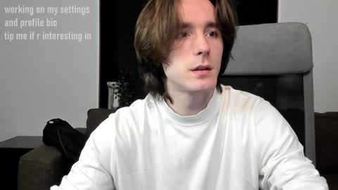 Snapshot of misterhult chatting on 02/02/25, 01:52 My name is Anton Bogatyrev online show from 02/02/25, 01:52