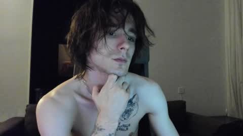 Snapshot of misterhult chatting on 02/07/25, 03:30 My name is Anton Bogatyrev online show from 02/07/25, 03:30