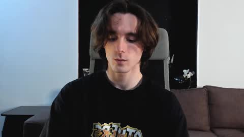 Snapshot of misterhult chatting on 02/13/25, 03:03 My name is Anton Bogatyrev online show from 02/13/25, 03:03