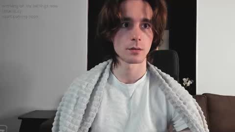 Snapshot of misterhult chatting on 02/14/25, 04:09 My name is Anton Bogatyrev online show from 02/14/25, 04:09