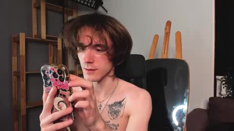 Snapshot of misterhult chatting on 02/14/25, 10:14 My name is Anton Bogatyrev online show from 02/14/25, 10:14