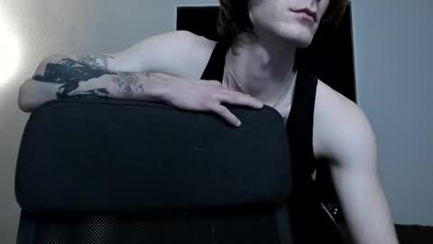 Snapshot of misterhult chatting on 02/21/25, 02:28 My name is Anton Bogatyrev online show from 02/21/25, 02:28