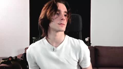 Snapshot of misterhult chatting on 02/28/25, 07:46 My name is Anton Bogatyrev online show from 02/28/25, 07:46