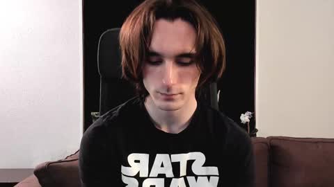 Snapshot of misterhult chatting on 03/01/25, 08:31 My name is Anton Bogatyrev online show from 03/01/25, 08:31