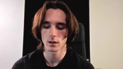 Snapshot of misterhult chatting on 03/01/25, 11:37 My name is Anton Bogatyrev online show from 03/01/25, 11:37