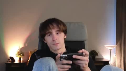 Snapshot of misterhult chatting on 09/30/25, 02:11 My name is Anton Bogatyrev online show from 09/30/25, 02:11