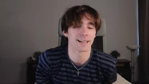 Snapshot of misterhult chatting on 10/05/25, 08:01 My name is Anton Bogatyrev online show from 10/05/25, 08:01