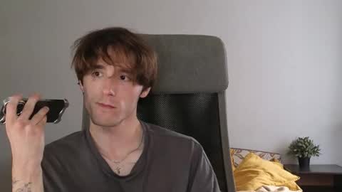 Snapshot of misterhult chatting on 10/10/25, 08:35 My name is Anton Bogatyrev online show from 10/10/25, 08:35