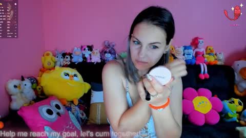 Snapshot of misterious_nightgirl chatting on 03/19/26, 03:32 Iulia online show from 03/19/26, 03:32