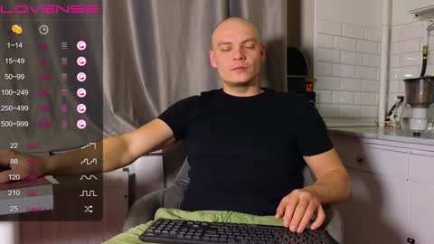 MIsterjames  online show from 12/03/24, 04:14