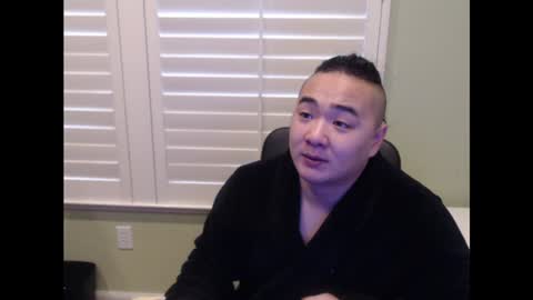 Snapshot of misterlionking chatting on 12/08/24, 08:15 Eric online show from 12/08/24, 08:15