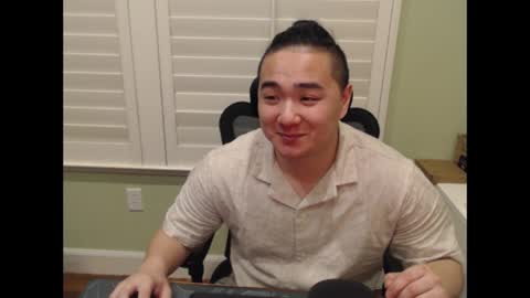 Snapshot of misterlionking chatting on 03/03/25, 02:15 Eric online show from 03/03/25, 02:15