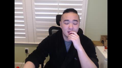 Snapshot of misterlionking chatting on 03/11/25, 12:44 Eric online show from 03/11/25, 12:44