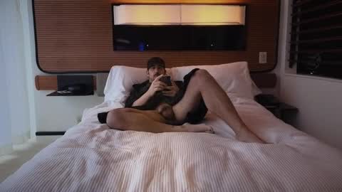 Snapshot of mistermikey24 chatting on 01/18/25, 09:24 Mikey Jerkoff online show from 01/18/25, 09:24