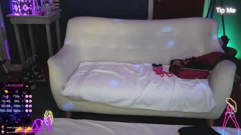 Snapshot of mistermikey24 chatting on 02/01/25, 07:47 Mikey Jerkoff online show from 02/01/25, 07:47