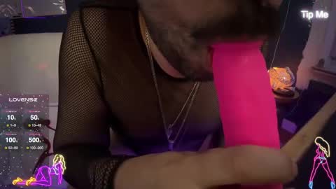 Snapshot of mistermikey24 chatting on 03/05/25, 10:11 Mikey Jerkoff online show from 03/05/25, 10:11