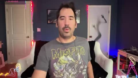 Snapshot of mistermikey24 chatting on 10/19/25, 05:35 Mikey Jerkoff online show from 10/19/25, 05:35