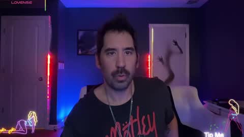 Snapshot of mistermikey24 chatting on 10/20/25, 06:58 Mikey Jerkoff online show from 10/20/25, 06:58