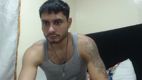 Snapshot of mistersam33 chatting on 12/27/24, 06:24 mistersam33 online show from 12/27/24, 06:24