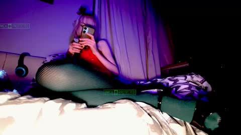 Snapshot of mistr_daria_femdom chatting on 12/18/25, 08:26 mistr_daria_femdom online show from 12/18/25, 08:26