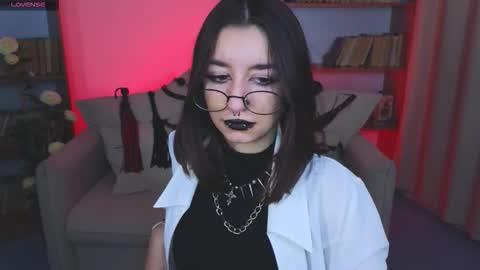 Snapshot of mistress__marcelline chatting on 09/11/25, 10:15 Marcelline online show from 09/11/25, 10:15