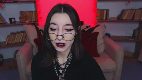 Snapshot of mistress__marcelline chatting on 09/25/25, 10:41 Marcelline online show from 09/25/25, 10:41