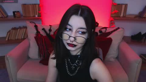 Snapshot of mistress__marcelline chatting on 10/11/25, 09:52 Marcelline online show from 10/11/25, 09:52
