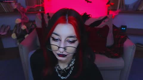 Marcelline online show from 10/31/25, 10:16