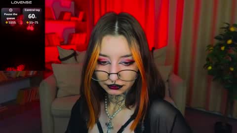 Marcelline online show from 04/28/26, 02:27