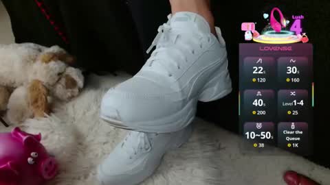 Snapshot of mistress_angelina777 chatting on 09/27/25, 09:09 mistress_angelina777 online show from 09/27/25, 09:09