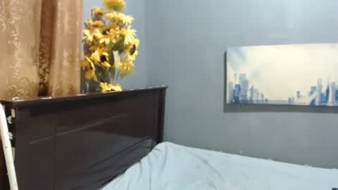 elizabeth online show from 01/03/25, 04:16