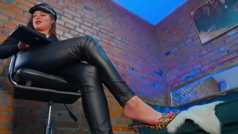 Snapshot of mistress_milana_ chatting on 12/20/24, 03:21 mistress_milana_ online show from 12/20/24, 03:21