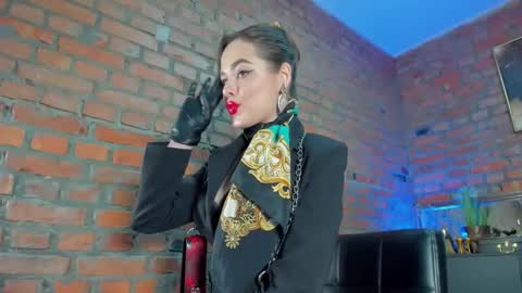 Snapshot of mistress_milana_ chatting on 02/07/25, 01:53 mistress_milana_ online show from 02/07/25, 01:53