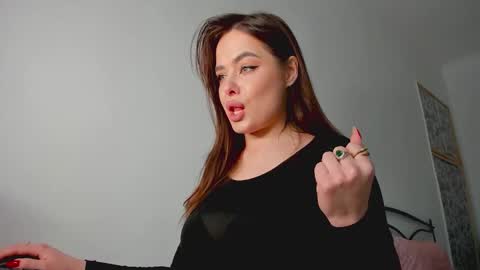 Snapshot of mistress_milana_ chatting on 04/11/26, 04:44 mistress_milana_ online show from 04/11/26, 04:44