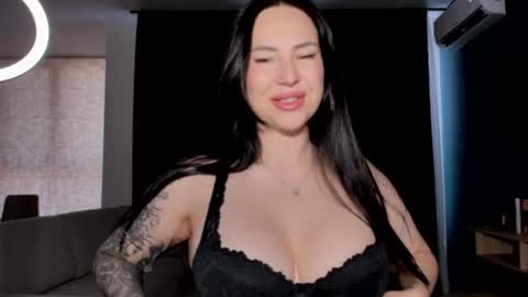 Snapshot of mistress_ninaohnina chatting on 06/27/26, 06:40 Mistress Nina online show from 06/27/26, 06:40