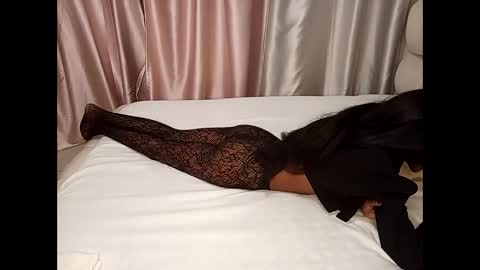 Snapshot of mistress_valentina1 chatting on 03/20/26, 01:10 mistress_valentina1 online show from 03/20/26, 01:10