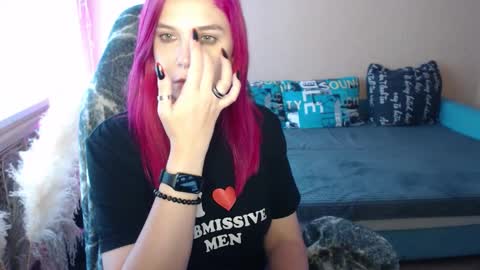 Miss Bailey online show from 11/15/25, 09:06