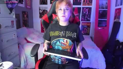 Snapshot of mistresscrowley_999 chatting on 10/30/25, 08:38 mistresscrowley_999 online show from 10/30/25, 08:38