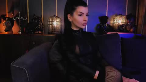 Snapshot of mistresselenia chatting on 02/09/25, 11:47 Elenia online show from 02/09/25, 11:47