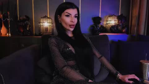 Snapshot of mistresselenia chatting on 03/11/25, 02:07 Elenia online show from 03/11/25, 02:07