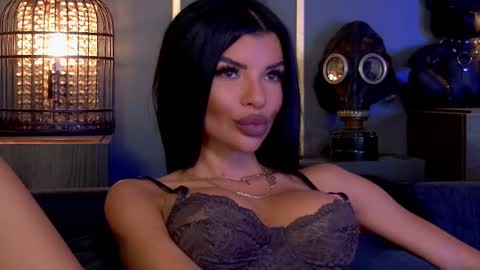 Snapshot of mistresselenia chatting on 10/02/25, 12:34 Elenia online show from 10/02/25, 12:34
